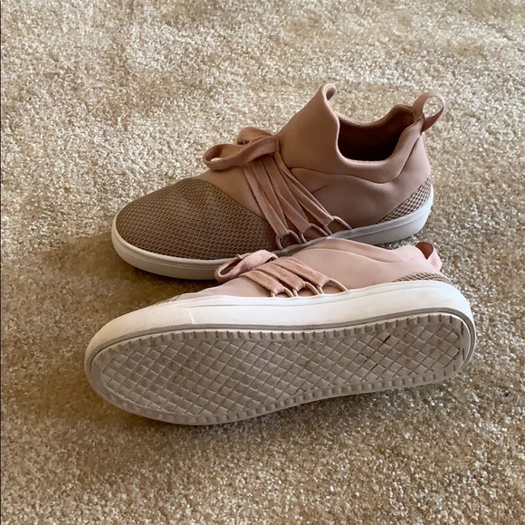 Steve Madden Lancer - Picture 2 of 4